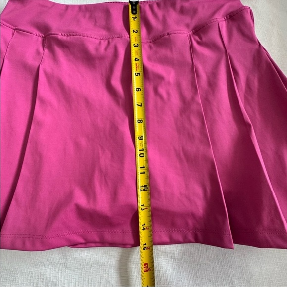 4/25 Tommy Bahama Pink Pleated Skater Skorts - Picture 7 of 8